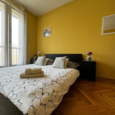 Extralarge Queen Room In The Heart Of Bratislava With Terrace Eksteriør bilde
