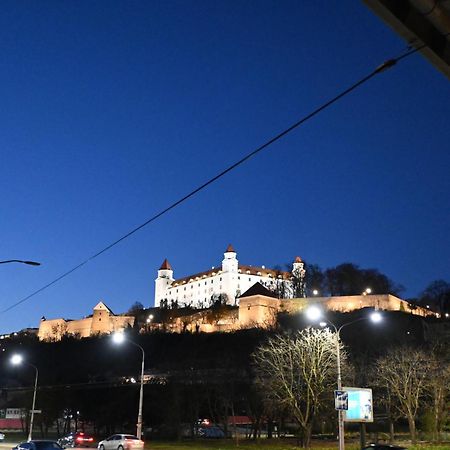 Extralarge Queen Room In The Heart Of Bratislava With Terrace Eksteriør bilde