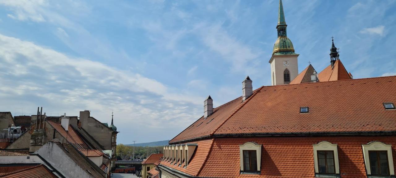 Extralarge Queen Room In The Heart Of Bratislava With Terrace Eksteriør bilde