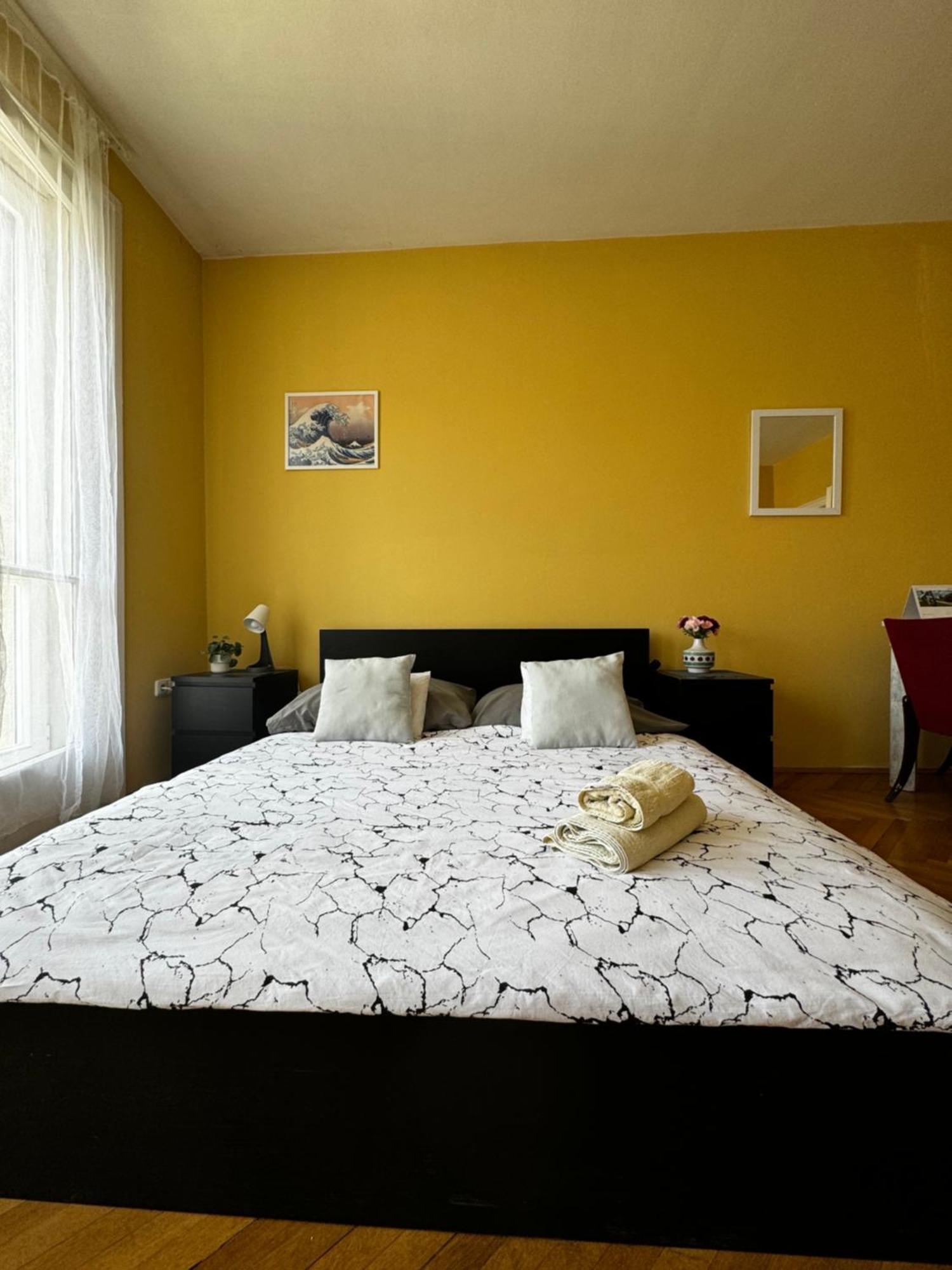Extralarge Queen Room In The Heart Of Bratislava With Terrace Eksteriør bilde