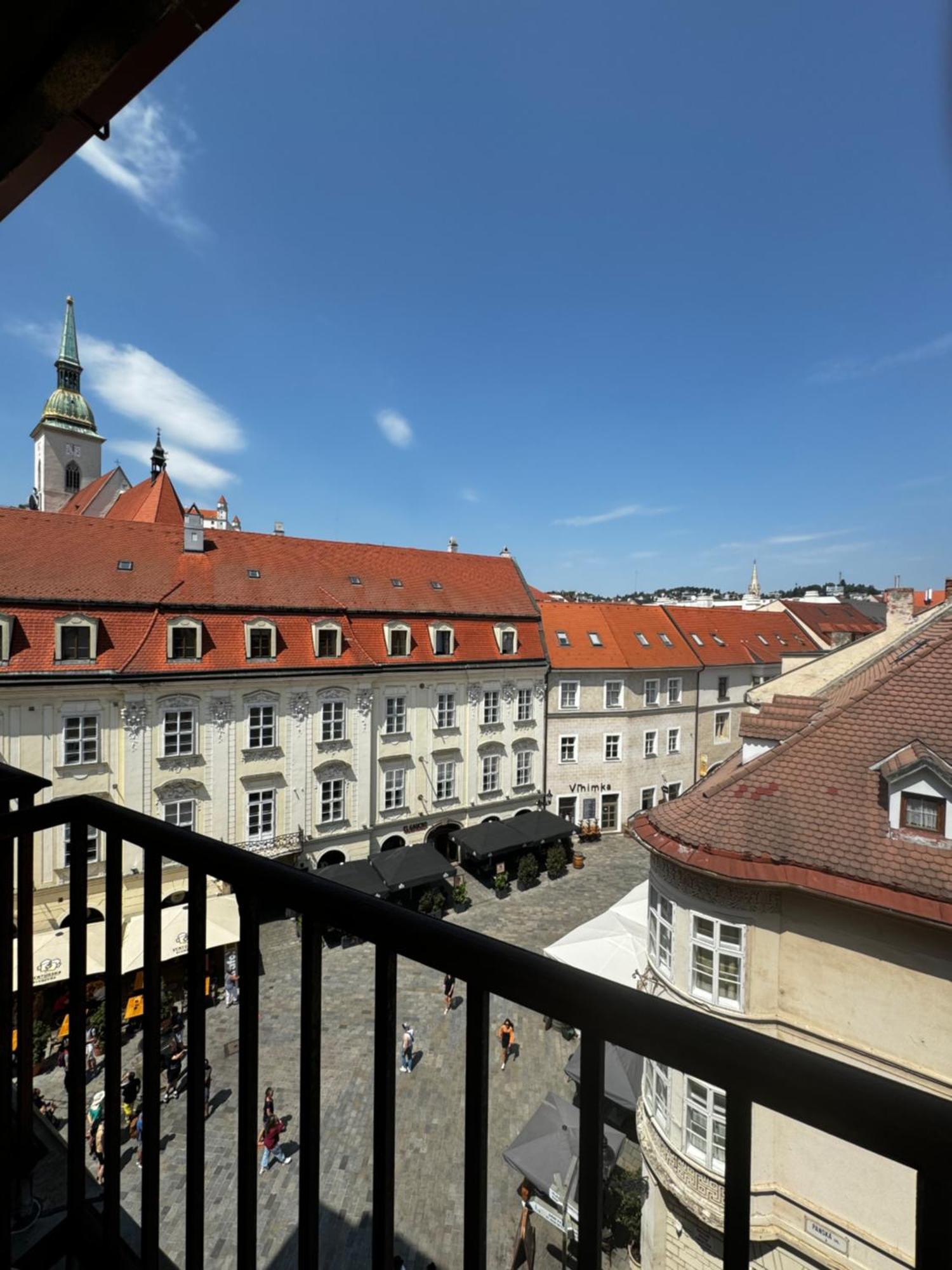 Extralarge Queen Room In The Heart Of Bratislava With Terrace Eksteriør bilde