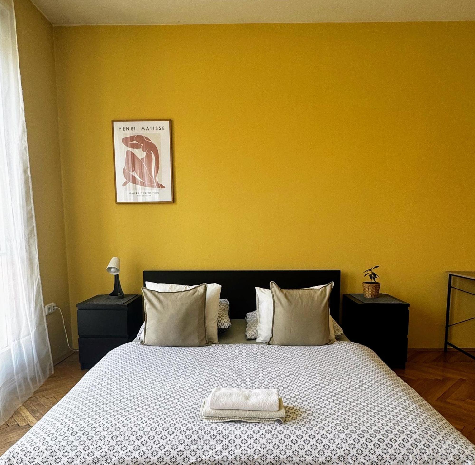Extralarge Queen Room In The Heart Of Bratislava With Terrace Eksteriør bilde