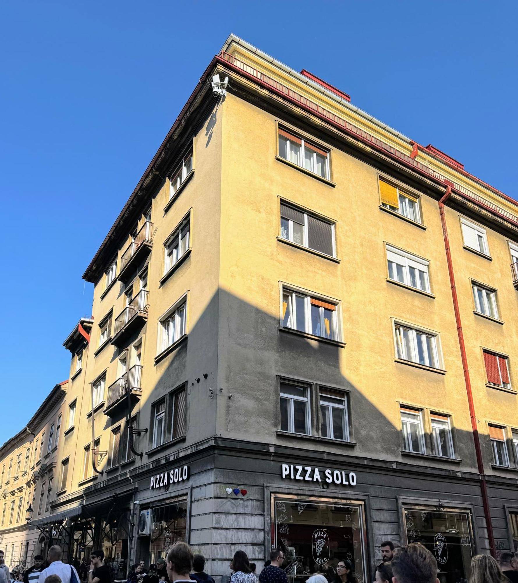 Extralarge Queen Room In The Heart Of Bratislava With Terrace Eksteriør bilde